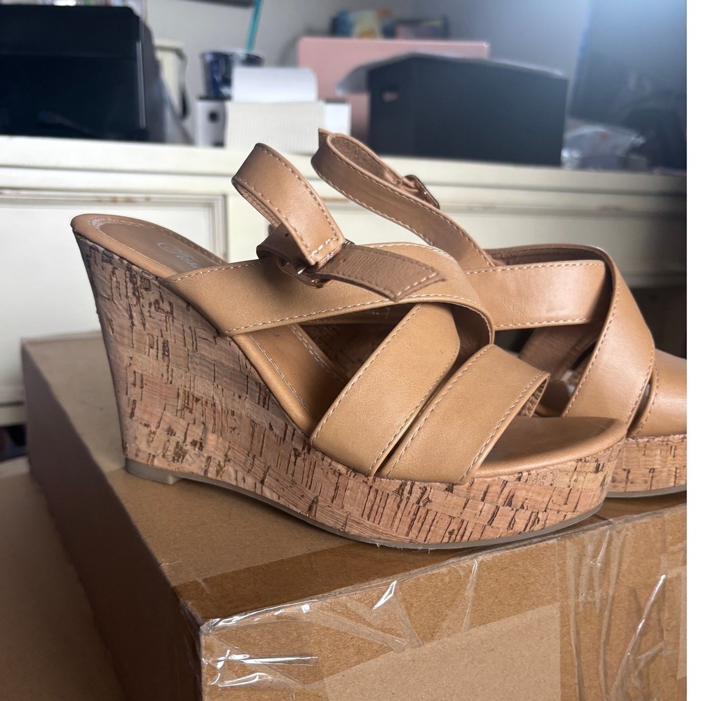 Fashion Focus Tan Faux Leather Cork Wedge Sandals Ankle Strap Women Size 7